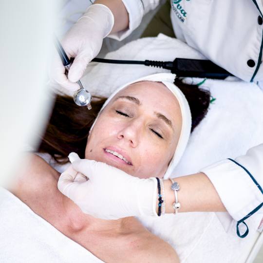 Iva Beauty Lab 2 #beograd Tretman lica Mezoterapija bez igle - lice + vrat