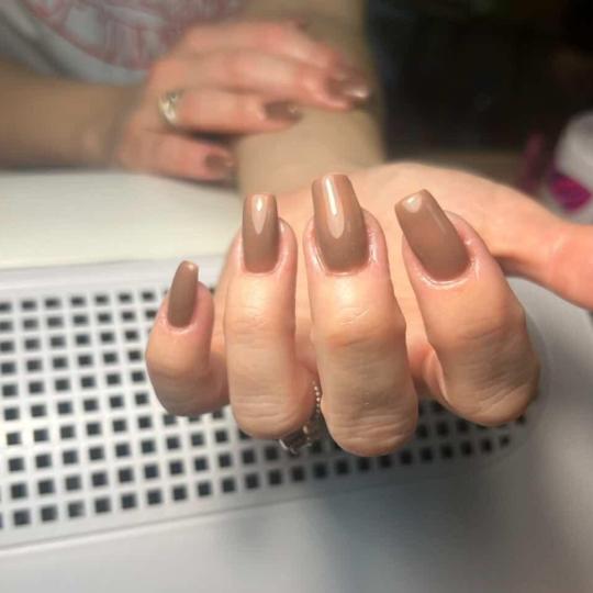 Shishi beauty studio #beograd Izlivanje noktiju Izlivanje noktiju gelom - L dužina