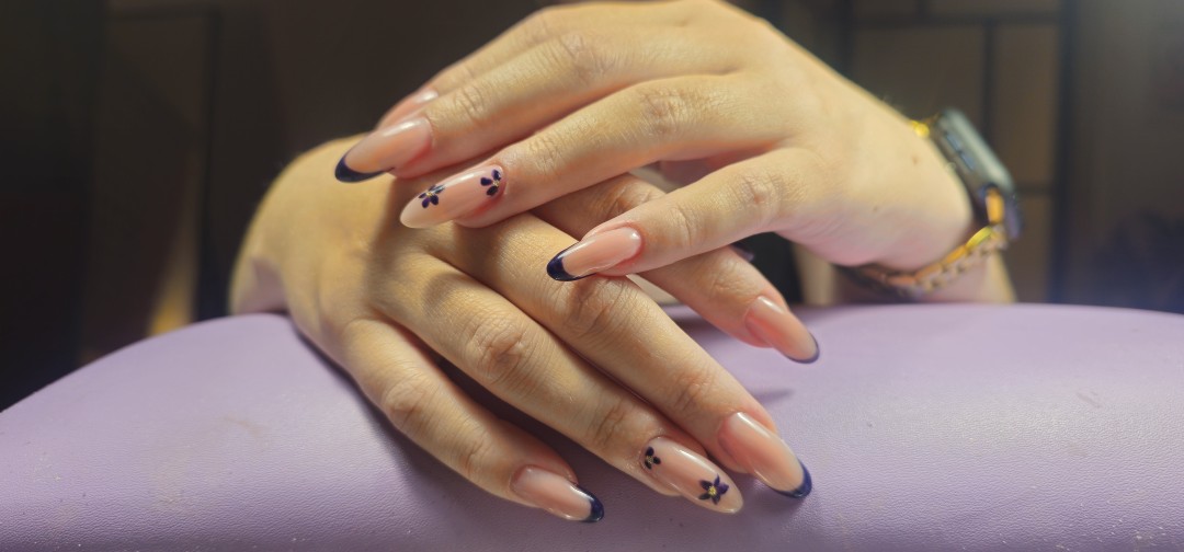 Izlivanje noktiju plus gel lak - XL dužina - Segula, Beograd Izlivanje noktiju Nokti Izlivanje noktiju, Beograd, Vukov spomenik, Đeram