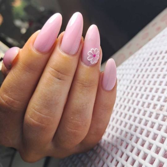 Beauty Team J&S 037 #krusevac Izlivanje noktiju Izlivanje noktiju gelom - M dužina