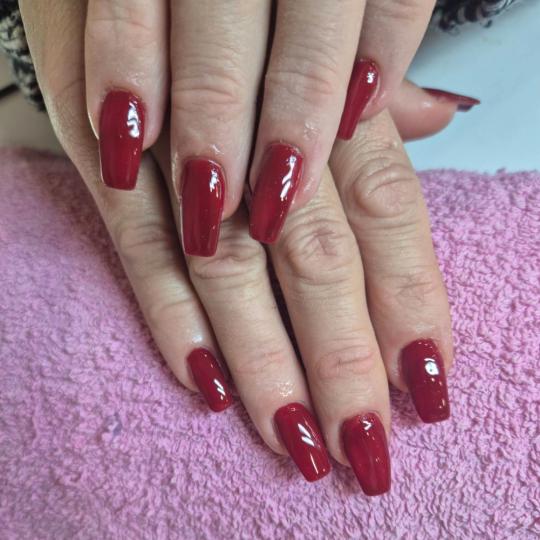 Goga studio #beograd Izlivanje noktiju Izlivanje noktiju gelom - L dužina