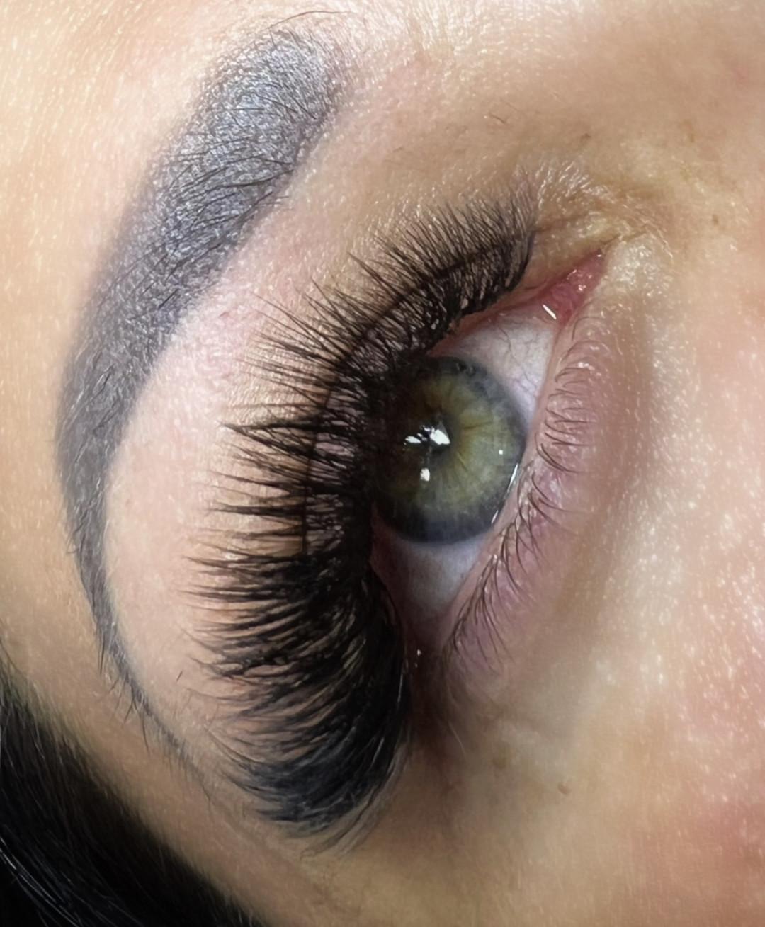 Nadogradnja trepavica - ruski volumen - Nini beauty studio, Beograd Nadogradnja trepavica Lice Nadogradnja trepavica, Beograd, Zvezdara