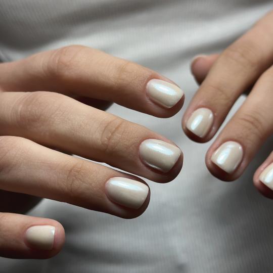 Lui beauty concept #beograd Manikir Manikir + gel lak - S dužina Manikir