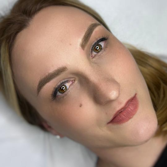 ElenA Studio #novisad Trajna šminka Hairstroke - prvi tretman Hairstroke obrve – dobija se efekat