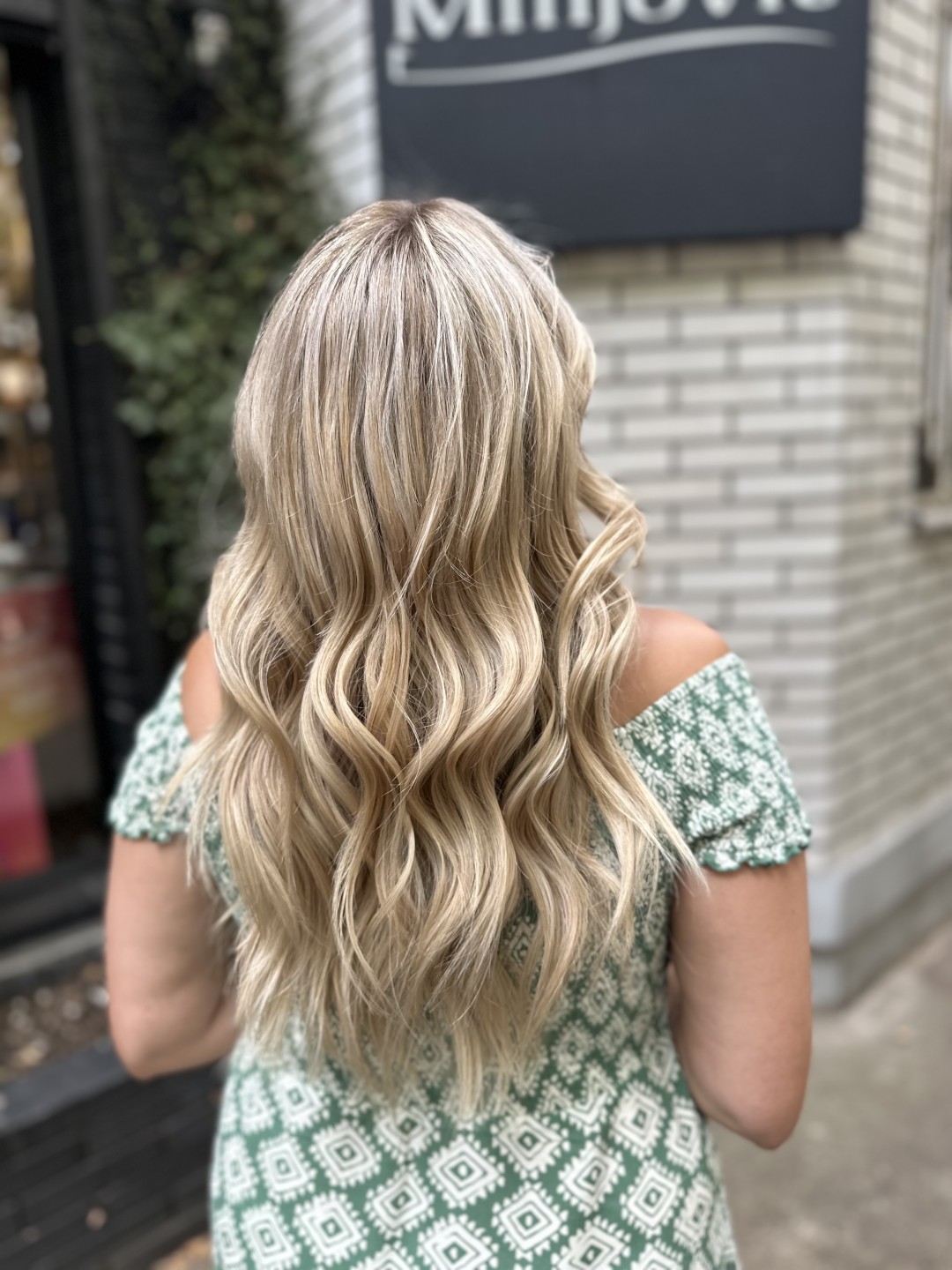 Hair Apartment Minjović #beograd Pramenovi Olaplex HL + olaplex tretman + skraćivanje krajeva - duga kosa