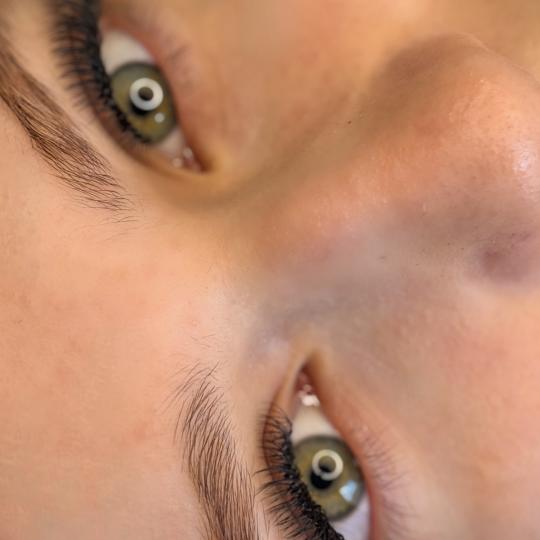 Almari Beauty Concept #kragujevac Nadogradnja trepavica Nadogradnja svilenih trepavica - MIX tehnika