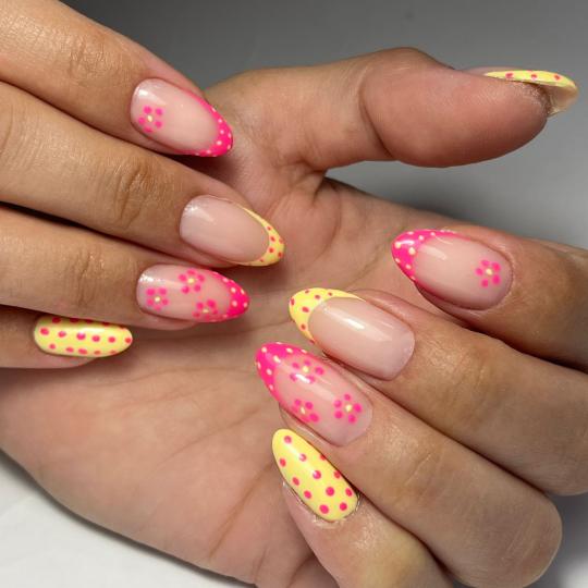 Princess beauty salon #nis Ojačavanje noktiju Korekcija ojačavanja noktiju gelom - S dužina