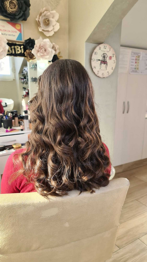 Bibi beauty centar #beograd Šišanje Žensko šišanje + feniranje na ravno / lokne - duga kosa