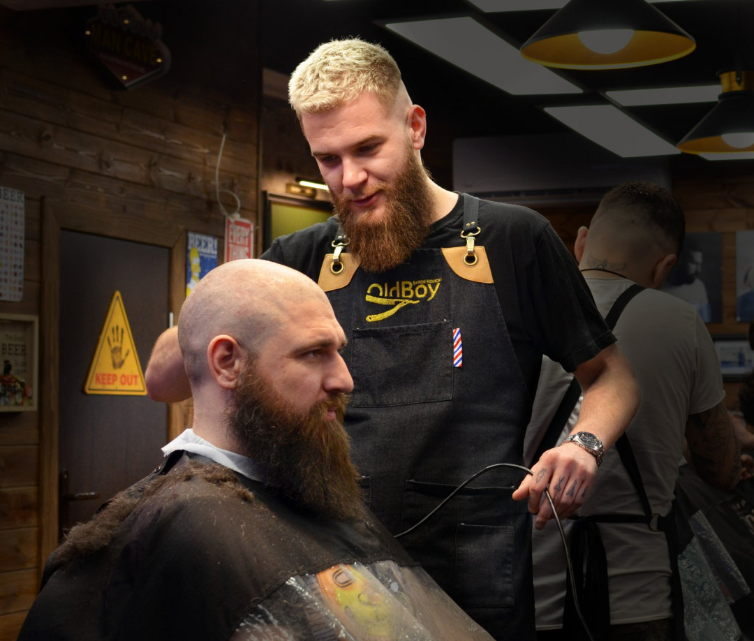OldBoy Barbershop #beograd Muško šišanje Muško šišanje + korekcija brade