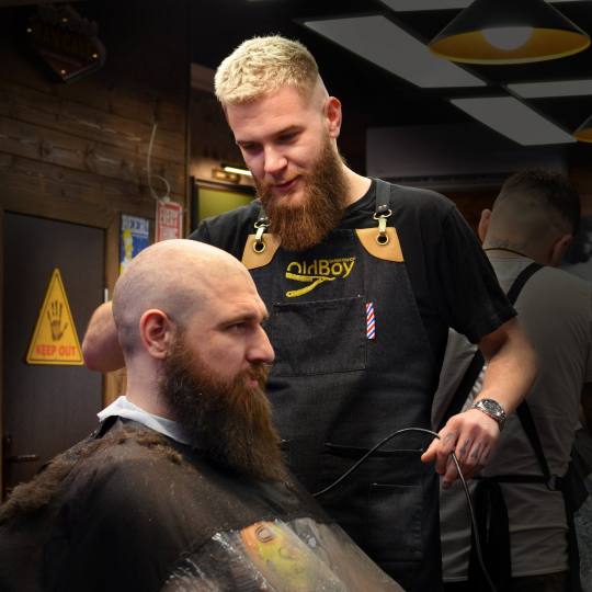 OldBoy Barbershop #beograd Muško šišanje Muško šišanje + korekcija brade