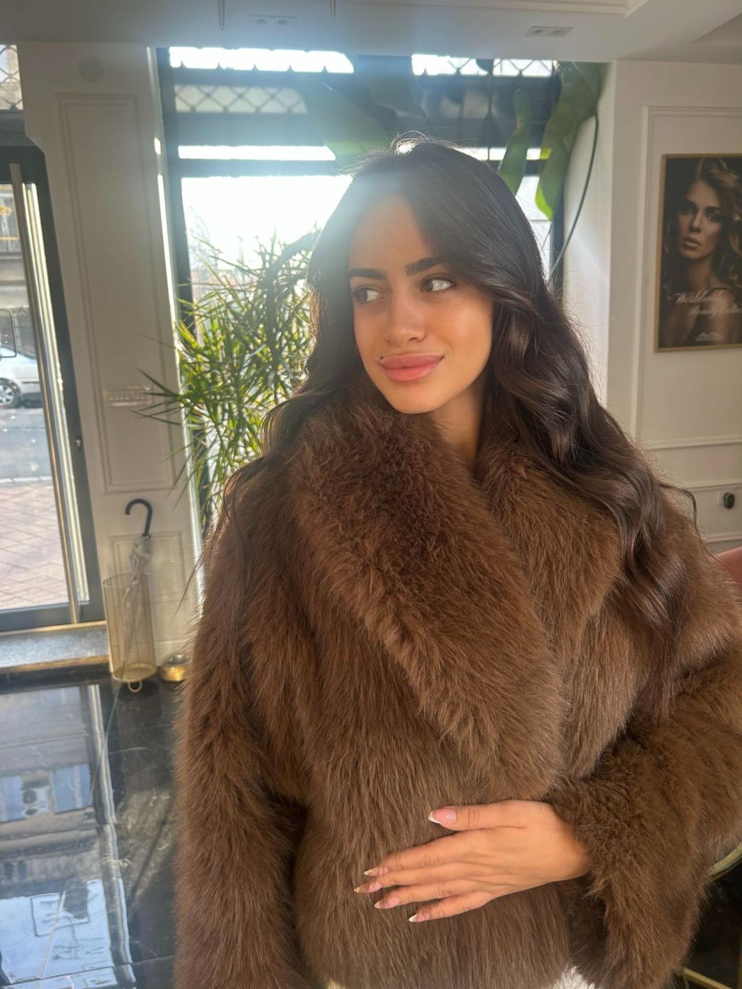 Esthetique Privé #beograd Nega i ojačavanje kose Black Caviar tretman + talasi na presu