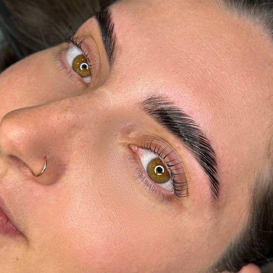 Atelier Beauty Bar #nis Trepavice Lash lift + Brow lift Lash & Brow lift