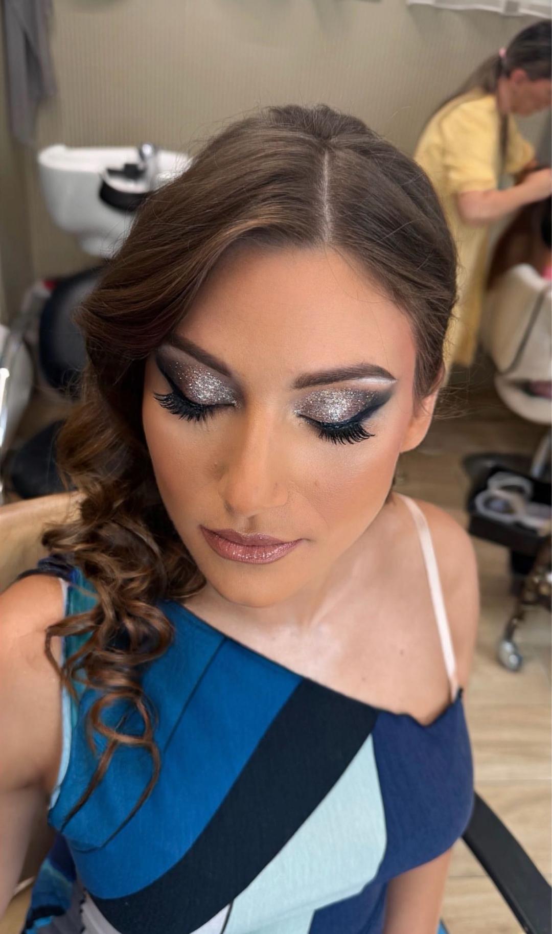 Profesionalno šminkanje + Talasi - glam waves - Bibi beauty centar, Beograd Make-up / šminkanje Lice Make-up / šminkanje, Beograd, Banovo brdo