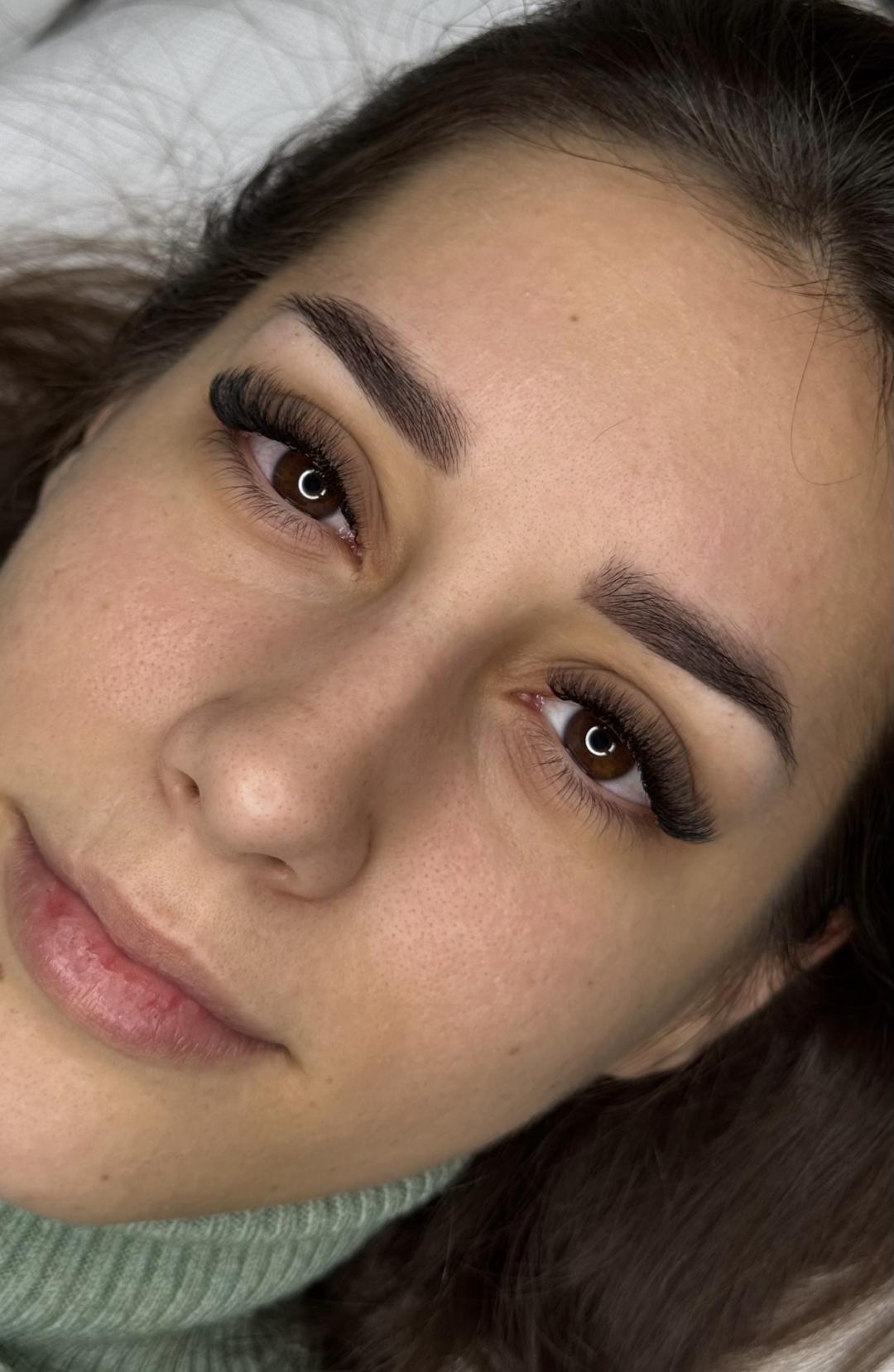 Nadogradnja svilenih trepavica - 3D / 4D volumen - Esthetics Milica, Mionica Nadogradnja trepavica Lice Nadogradnja trepavica, Mionica, Centar