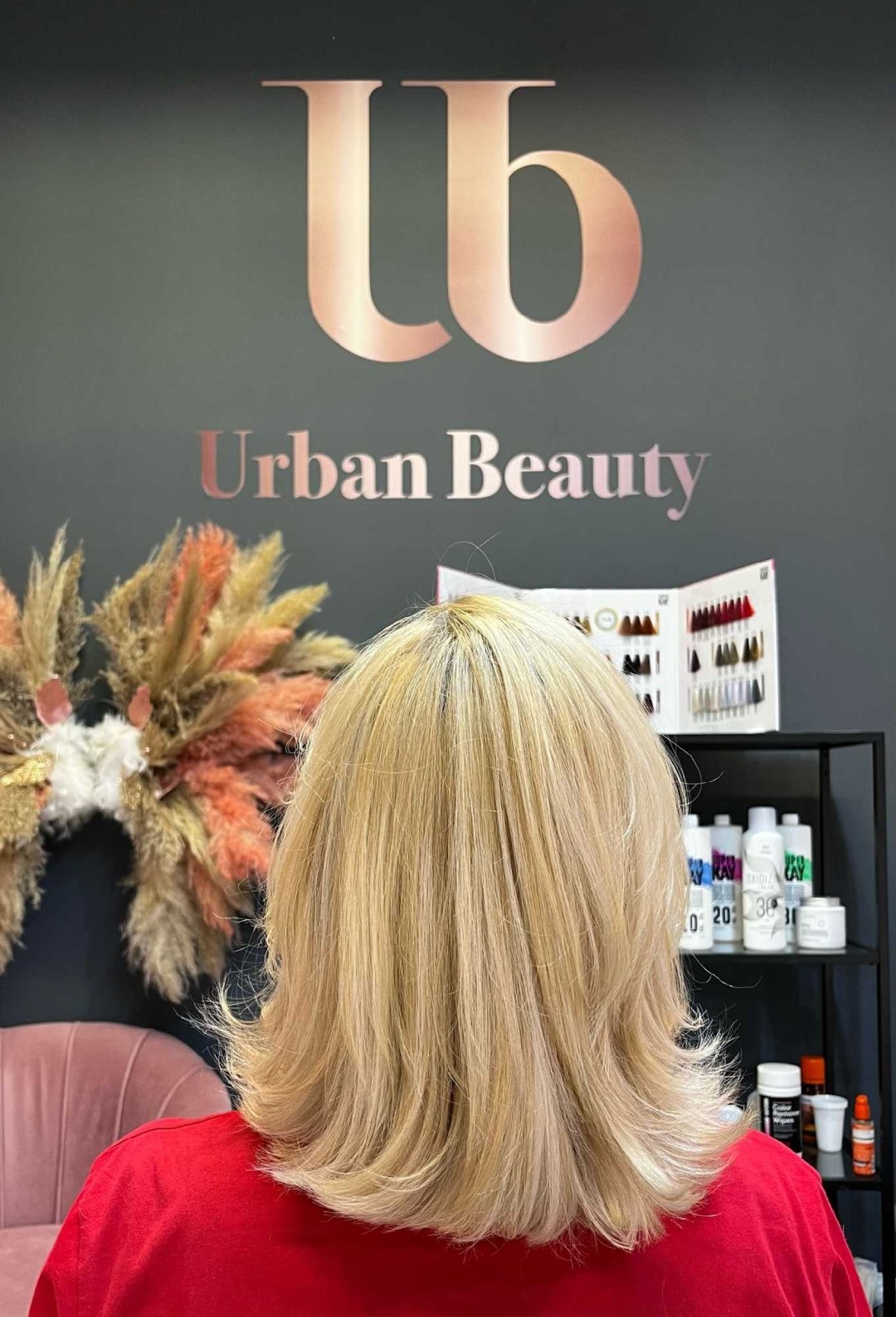 Urban beauty #beograd Pramenovi Pramenovi na foliju /Balayage/Ombre/Sombre + preliv - kosa srednje dužine (kosa do ramena)