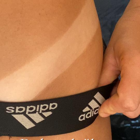 Gold Club #beograd Air brush potamnjivanje kože Bassic Kwiktan - spray tan U Gold Clubu nudimo prof