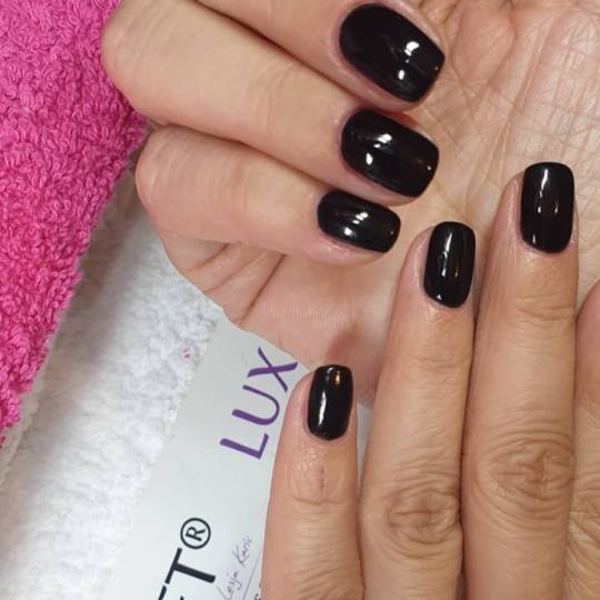 Starmedic #beograd Manikir Ruski Manikir + trajni lak