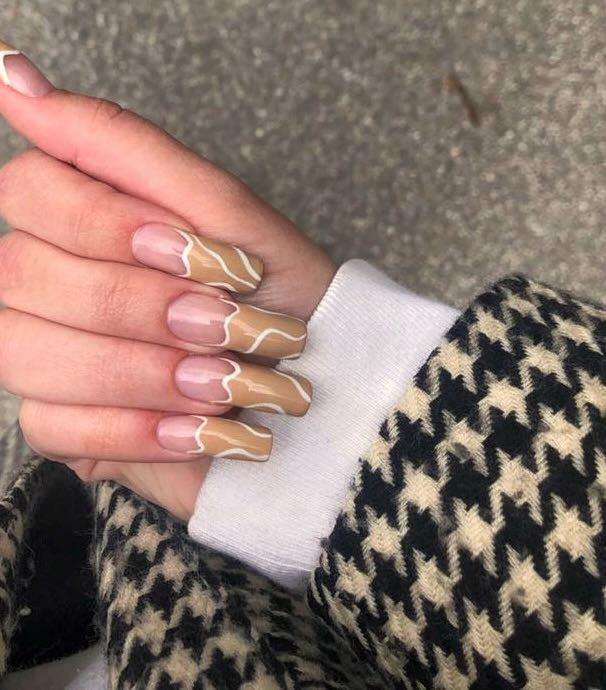 Monami beauty #beograd Izlivanje noktiju Izlivanje noktiju L - dužina