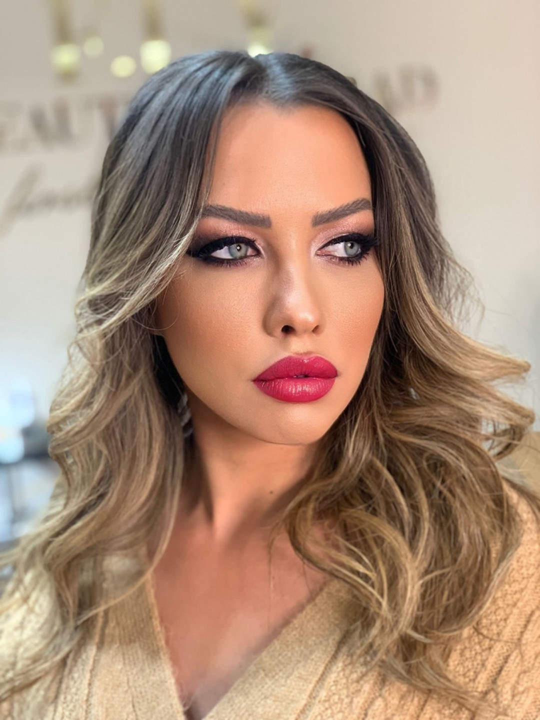 F.L.Y. Beauty Beograd #beograd Make-up / šminkanje Profesionalno šminkanje