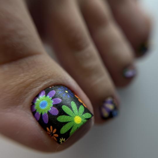 Mask #beograd Estetski pedikir Ruski pedikir + pljonke + obrada peta