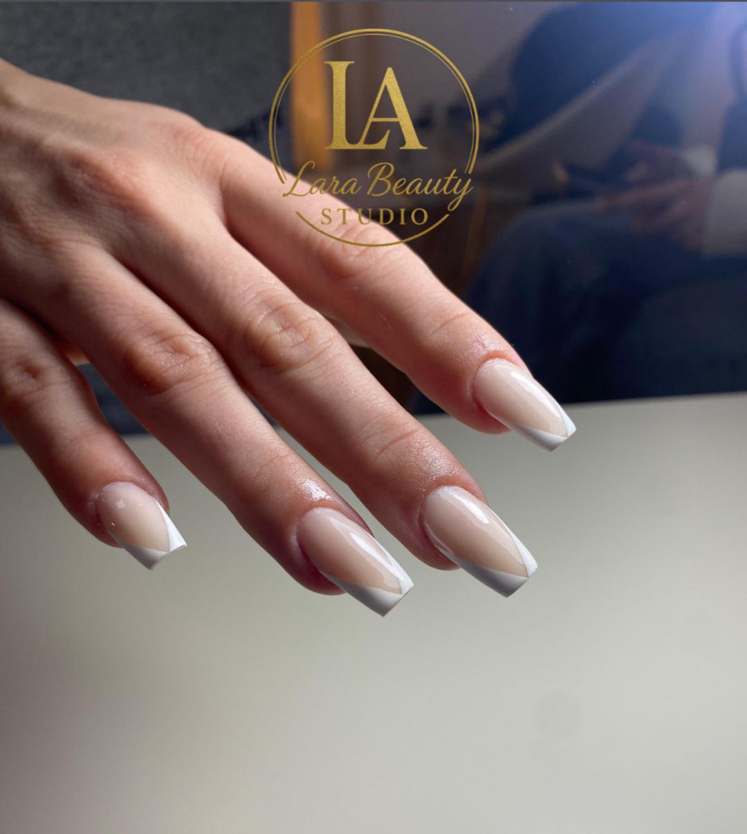 Izlivanje noktiju dual tipsama - M dužina - Lara Beauty 037, Kruševac Izlivanje noktiju Nokti Izlivanje noktiju, Kruševac, Centar