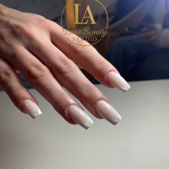 Lara Beauty 037 #krusevac Izlivanje noktiju Izlivanje noktiju dual tipsama - M dužina