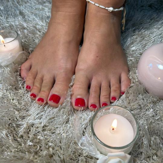 Shishi beauty studio #beograd Estetski pedikir Estetski pedikir + lakiranje noktiju + spa pedikir gr
