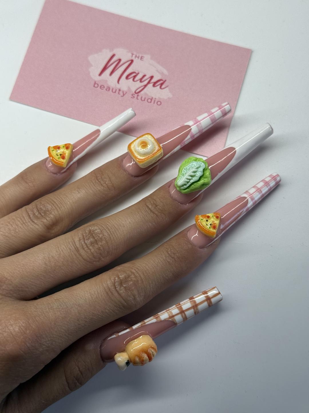 The Maya #beograd Izlivanje noktiju Izlivanje noktiju gelom + nail art - XXL dužina