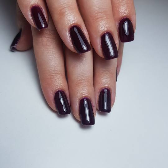 Ena beauty studio #nis Gel lak Trajni lak sa ojacanjem - ruke