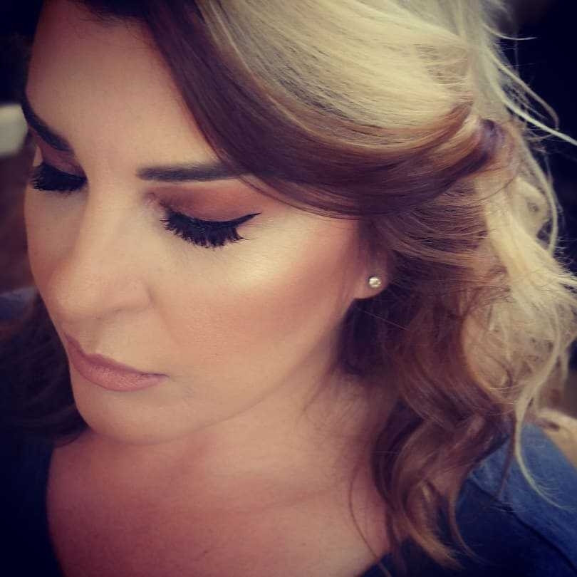 Bibi beauty centar #beograd Make-up / šminkanje Profesionalno šminkanje + veštačke trepavice + svečana frizura