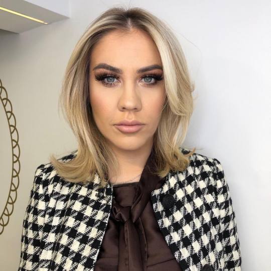 Monami beauty #beograd Make-up / šminkanje Profesionalno šminkanje + veštačke trepavice