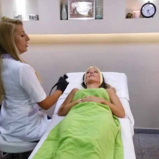 Cocco flash #nis Radiotalasni i ultrazvučni tretmani RTL - lice Radiotalasni lifting lica je estets
