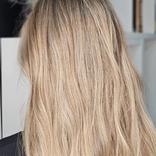 Butik Lepote #beograd Ombre, sombre, balayage Balayage / Kontra balayage - kosa preko polovine leđa