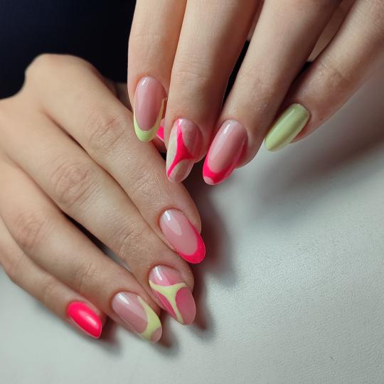 Kala Beauty lab #beograd Izlivanje noktiju Izlivanje noktiju gelom - L dužina