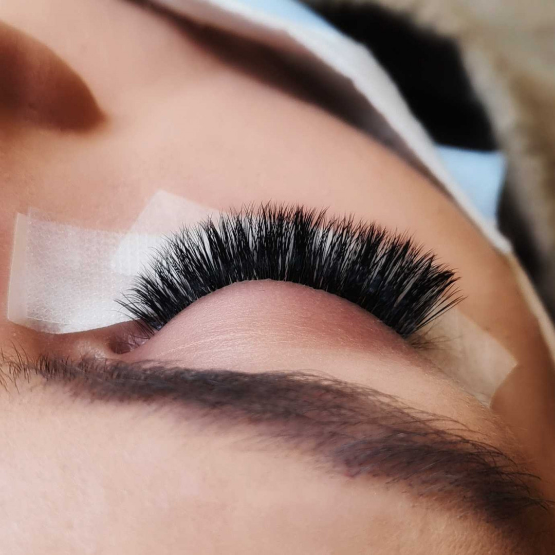 Nadogradnja trepavica - ruski volumen 5D - 8D - Right Beauty, Beograd Nadogradnja trepavica Lice Nadogradnja trepavica, Beograd, Centar, Stari grad, Dorćol