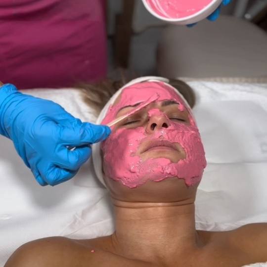 Beauty by Marija Milojević #beograd Tretman lica Regenerativni tretman lica - Peel off