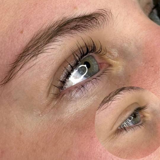 44. Beauty Concept #beograd Trepavice Lash lift Lash lift- podiže, hrani dlaku i daje joj elastičn