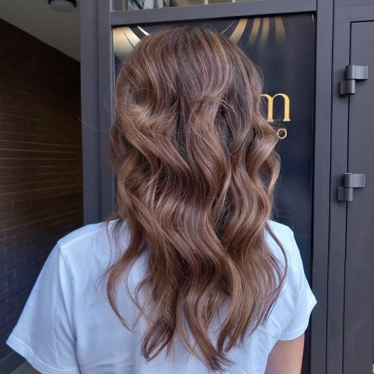 Dream Hair Studio #beograd Feniranje i stilizovanje Feniranje na talase - duga kosa