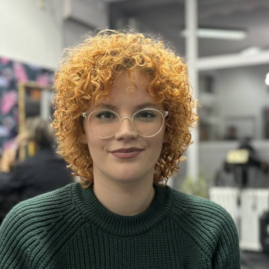 Fijatović #beograd Minival Mini-val voćnim kiselinama - kosa srednje dužine Minival