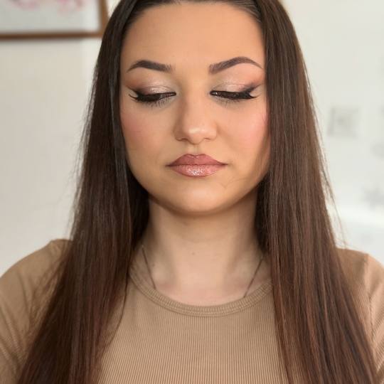 Lady NP #leskovac Make-up / šminkanje Profesionalno šminkanje