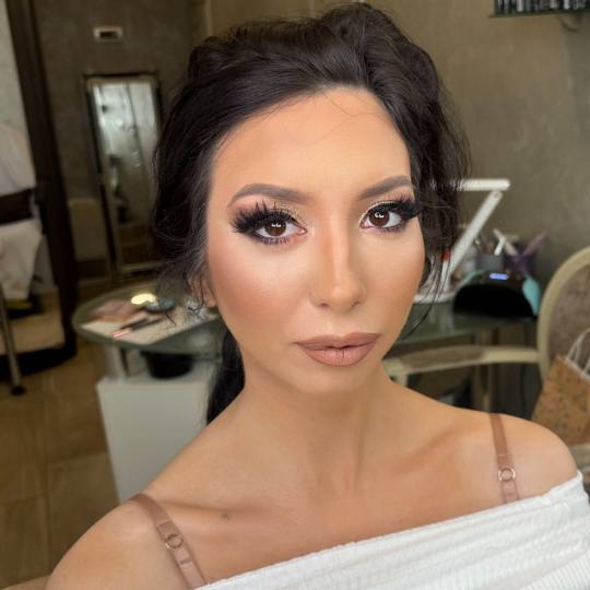 Bibi beauty centar #beograd Make-up / šminkanje Profesionalno šminkanje + veštačke trepavice mak