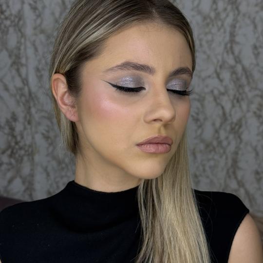 Makeup by Svetlana Knežević #novisad Make-up / šminkanje Profesionalno šminkanje + veštačke tr