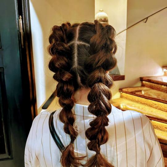 Atrium Salon #novisad Pletenice, kike, punđe Riblja kost - jedna *cena je za jednu riblju kost. 
*