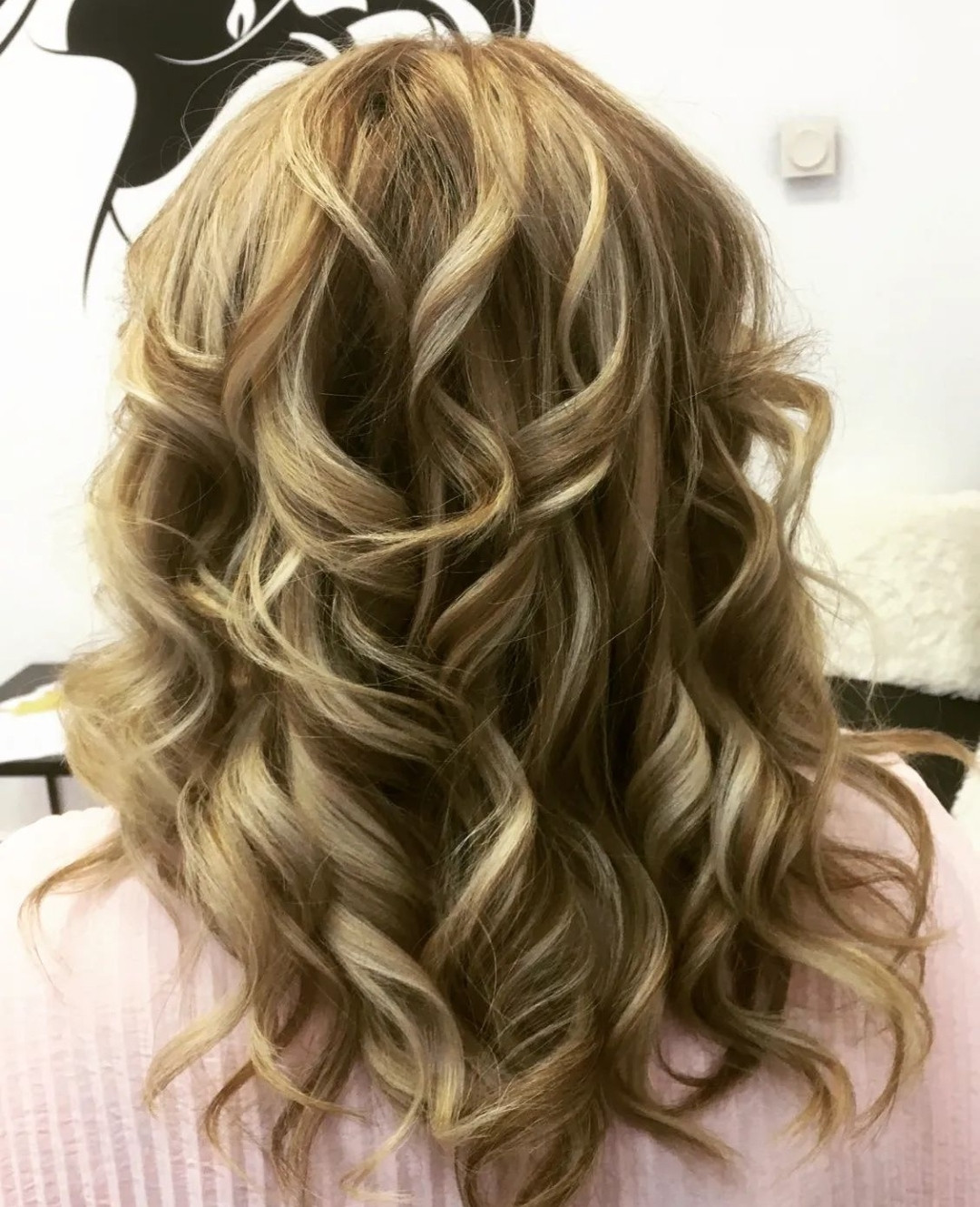 Infinity Hair #novisad Feniranje i stilizovanje Talasi na peglu bez pranja - duga kosa