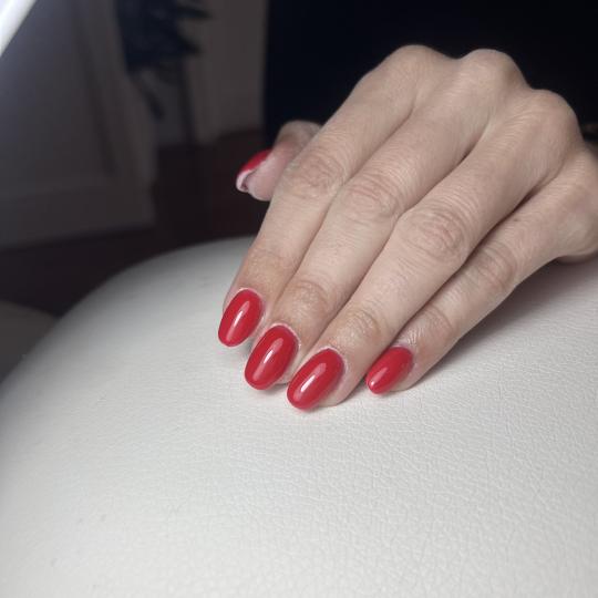 Ena beauty studio #nis Ojačavanje noktiju Izlivanje noktiju gelom - S duzina