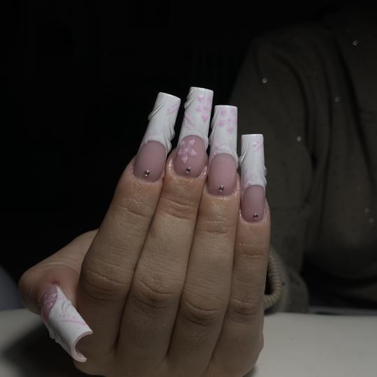 Beautopia #beograd Izlivanje noktiju Izlivanje noktiju gelom - XL dužina