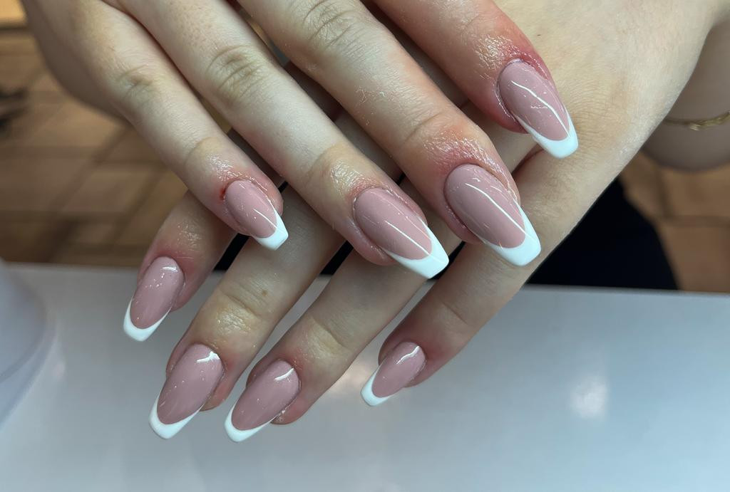 Korekcija ojačavanja / nadogradnje / izlivanja noktiju + french - Alfaparf Nails, Beograd Korekcija noktiju Nokti Korekcija noktiju, Beograd, Karaburma, Višnjička banja