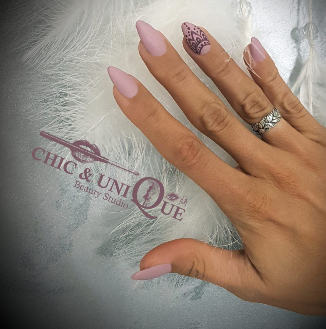 Chic & Unique #beograd Gel lak