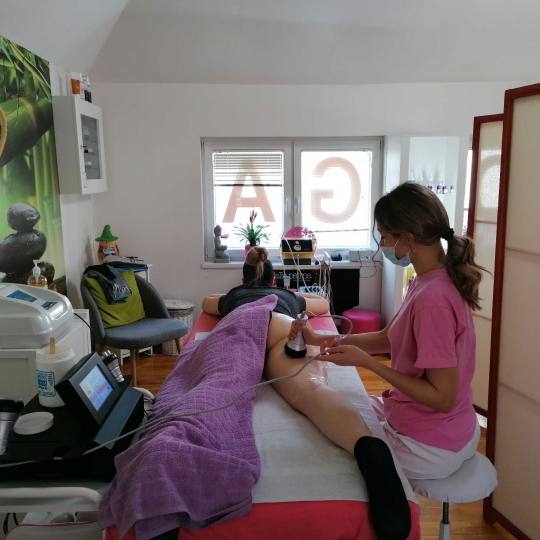 Studio joge i lepote Jelena Bilcar #beograd Kavitacija Ultrazvučna kavitacija promo - po regiji