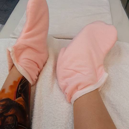 Albina Unisex Studio Lepote #temerin Parafinska pakovanja Parafinsko pakovanje nogu